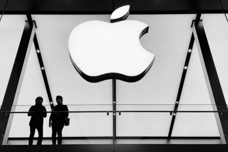 Apple's Brand Value Drops for the First Time in 25 Years, Signaling New Market Dynamics